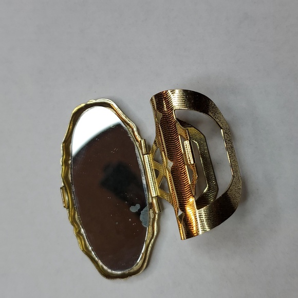 Ring With Mirror - Picture 3 of 9